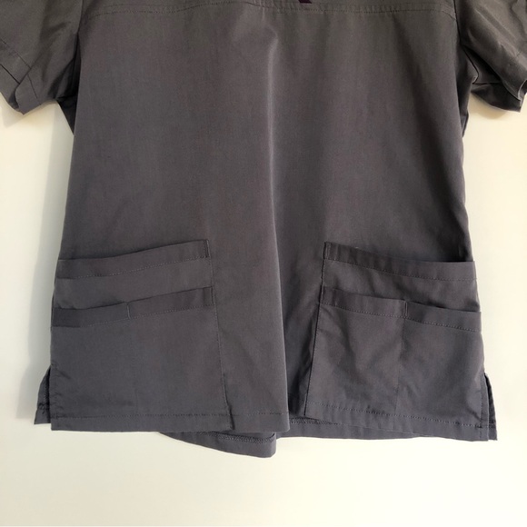 Dagacci Gray Scrub Top L Short Sleeve V Neck Medical Tech Uniform Pockets - Picture 3 of 7